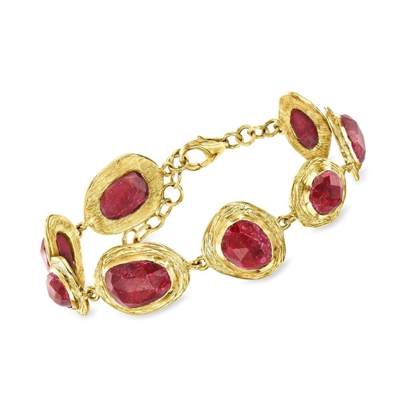 Fine Jewelry Jewelry - 18k Yellow Gold and Ruby 20 Carats Bracelet